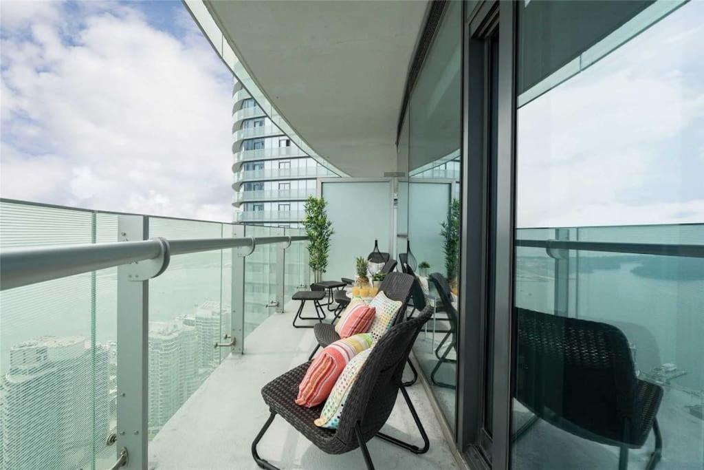 New Superior Lakeview Luxury Top Floor 3-Bedroom Suite On 48Th Floor Τορόντο Εξωτερικό φωτογραφία