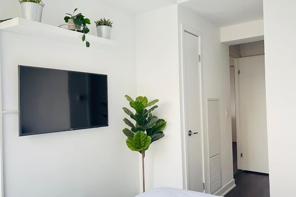 New Superior Lakeview Luxury Top Floor 3-Bedroom Suite On 48Th Floor Τορόντο Εξωτερικό φωτογραφία