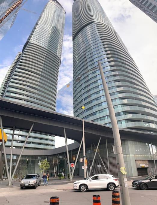 New Superior Lakeview Luxury Top Floor 3-Bedroom Suite On 48Th Floor Τορόντο Εξωτερικό φωτογραφία