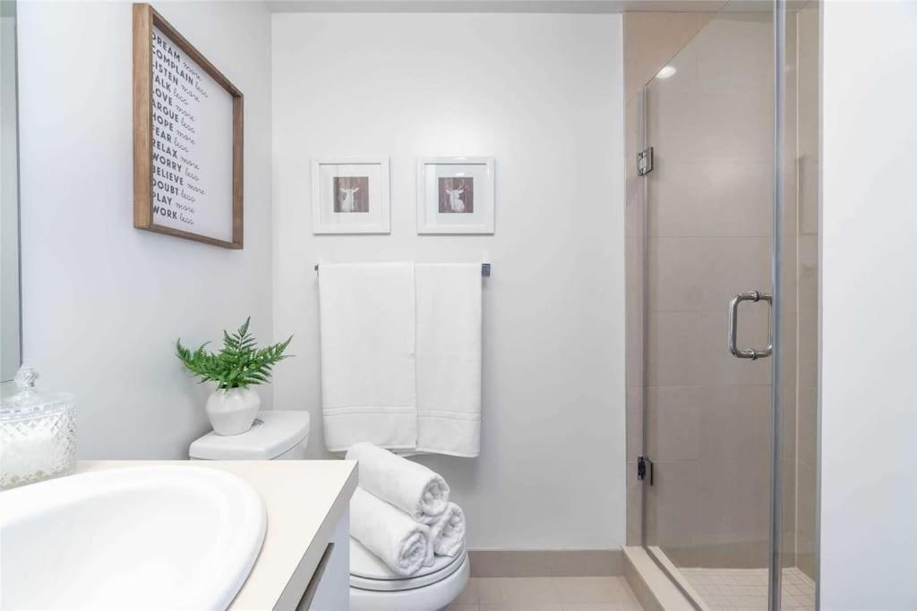 New Superior Lakeview Luxury Top Floor 3-Bedroom Suite On 48Th Floor Τορόντο Εξωτερικό φωτογραφία