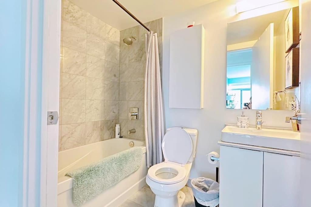 New Superior Lakeview Luxury Top Floor 3-Bedroom Suite On 48Th Floor Τορόντο Εξωτερικό φωτογραφία