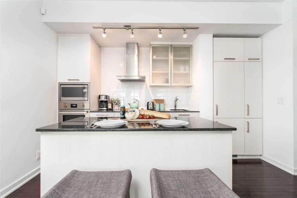 New Superior Lakeview Luxury Top Floor 3-Bedroom Suite On 48Th Floor Τορόντο Εξωτερικό φωτογραφία