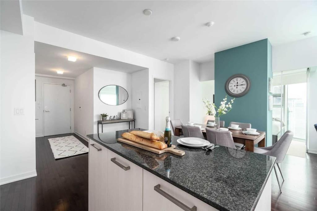 New Superior Lakeview Luxury Top Floor 3-Bedroom Suite On 48Th Floor Τορόντο Εξωτερικό φωτογραφία